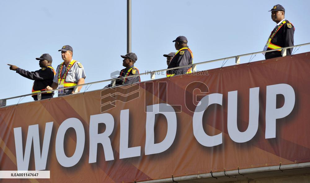Japan vs Netherlands in World Cup Group E match
