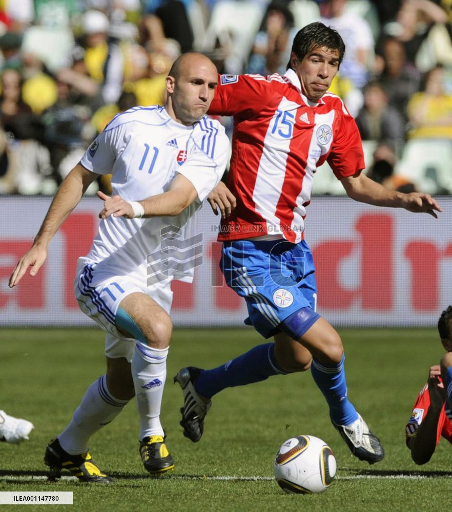 Paraguay beat Slovakia in World Cup Group F