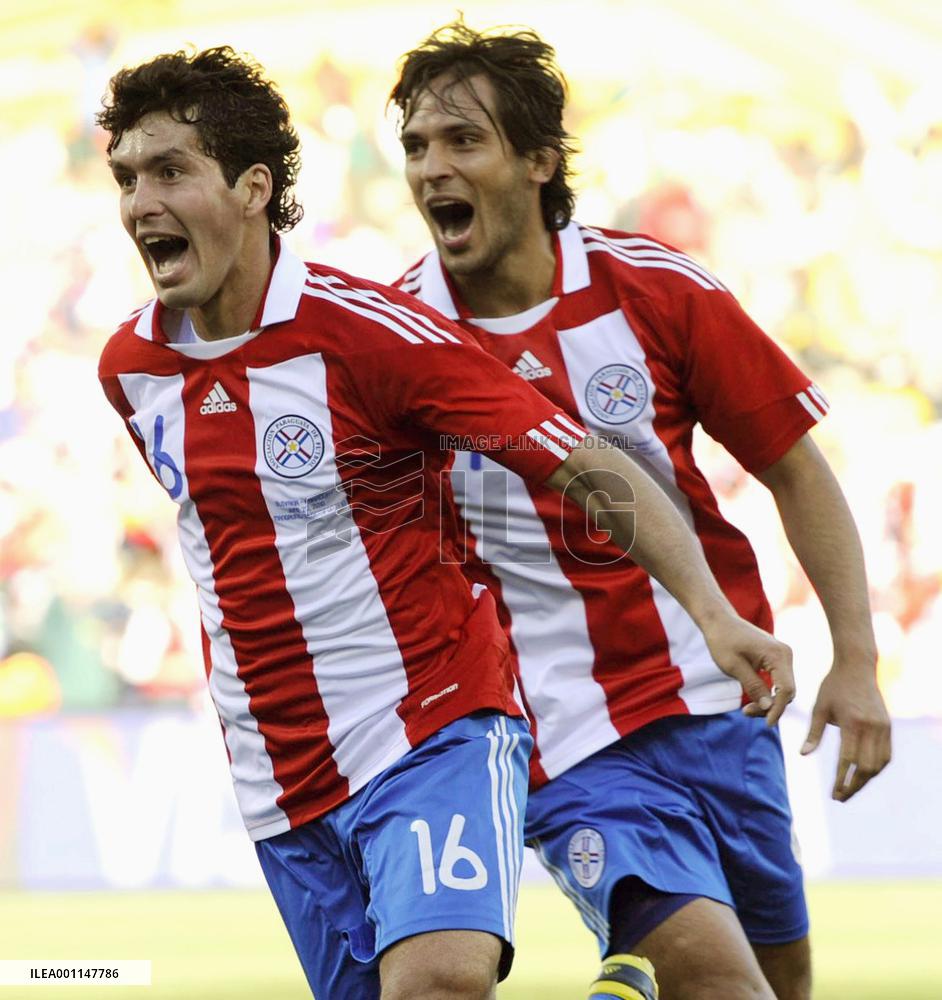 Paraguay beat Slovakia in World Cup Group F