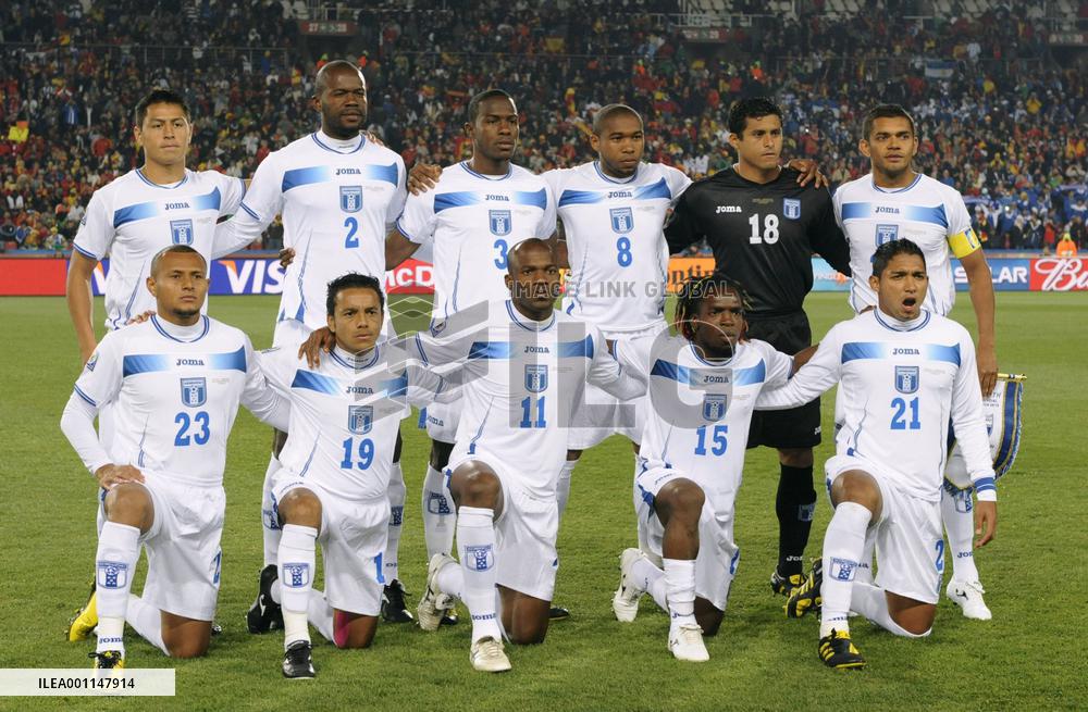 Spain beat Honduras 2-0 at World Cup