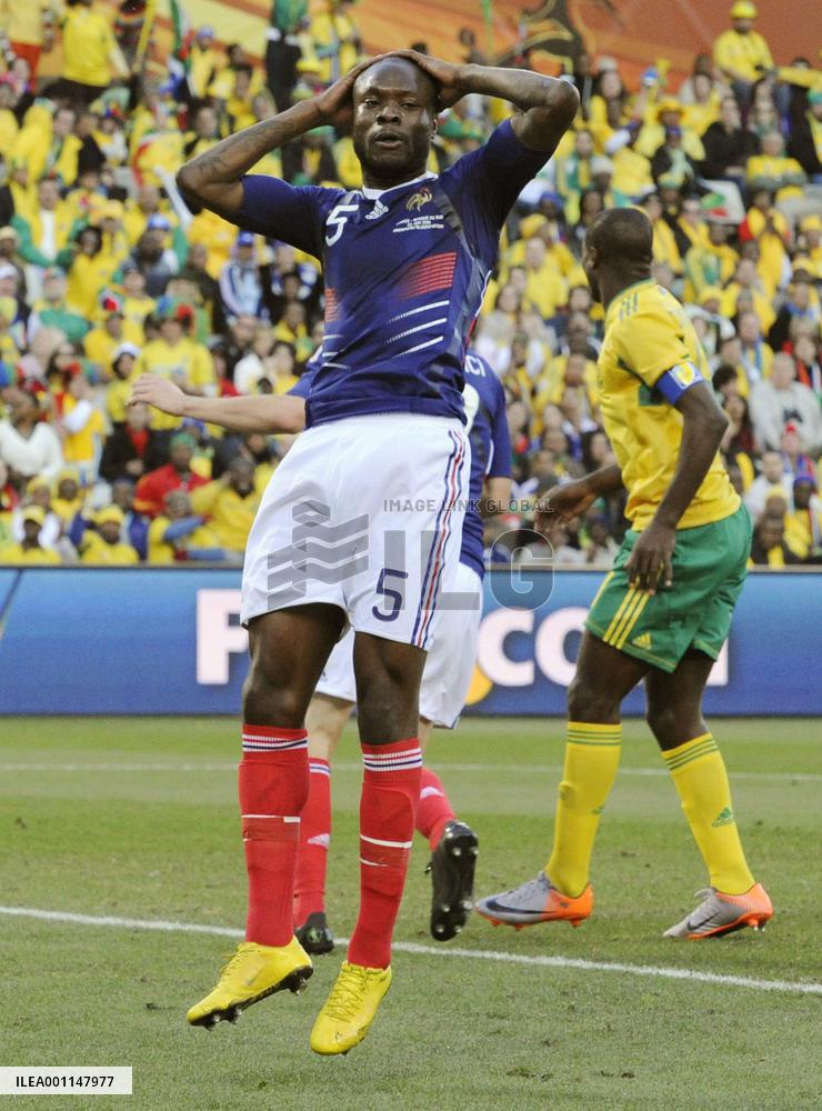 S. Africa deal France knockout blow but also fall at last hurdle