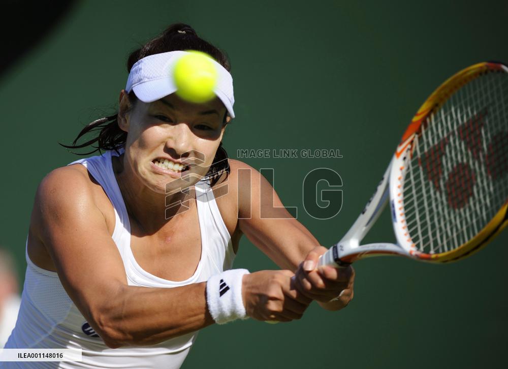Date defeated by Dulgheru at Wimbledon tennis