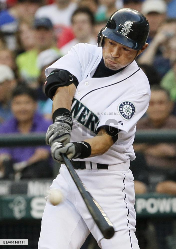 Ichiro gets 2 RBIs in Mariners' win over Cubs