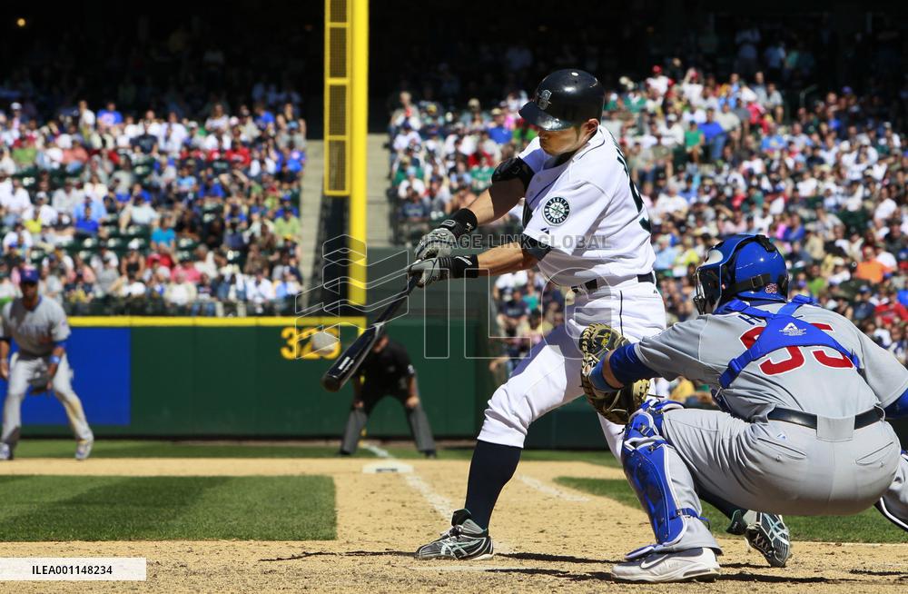 Mariners' Ichiro 2-for-5 against Cubs