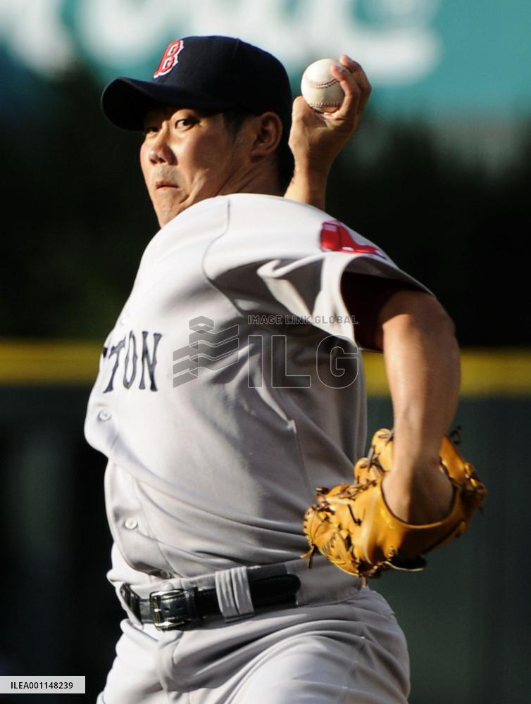 Matsuzaka gets no-decision in return from DL