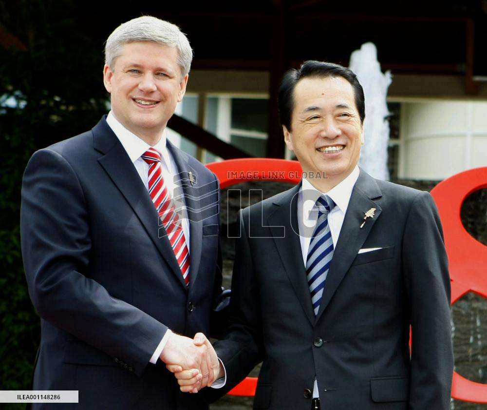 G-8 leaders pledge $5 billion to reduce maternal mortality