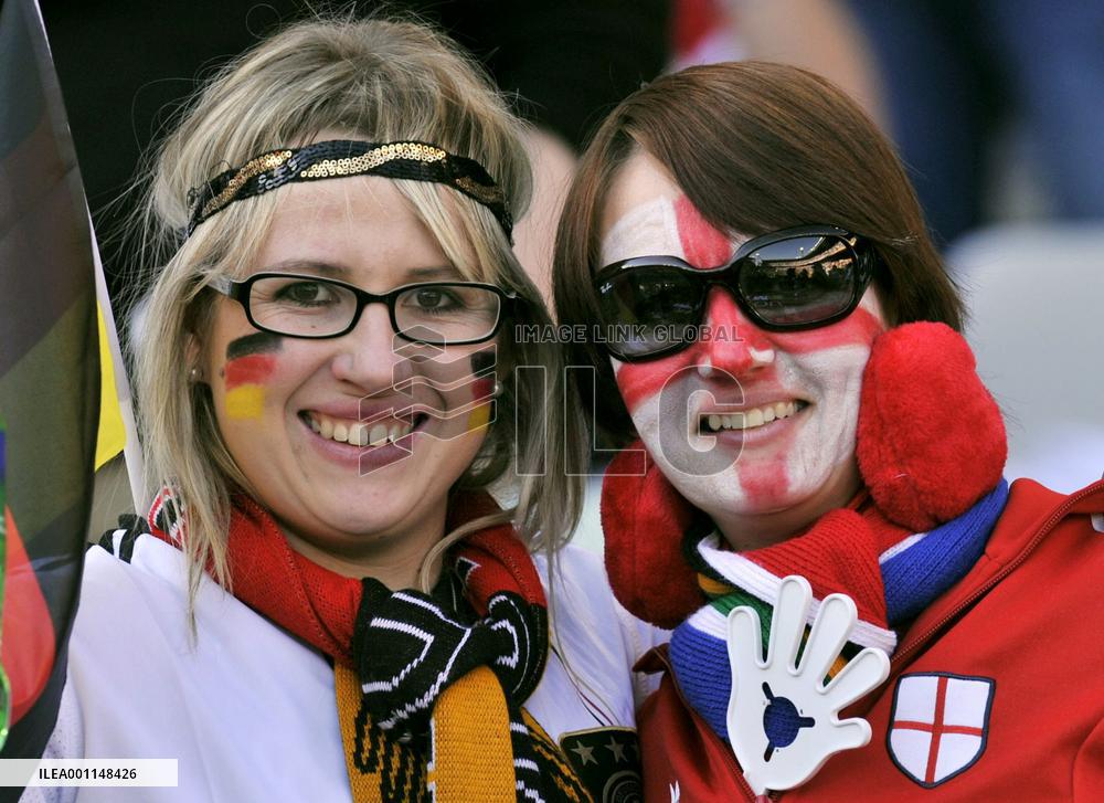 Germany vs England in 2nd round World Cup match