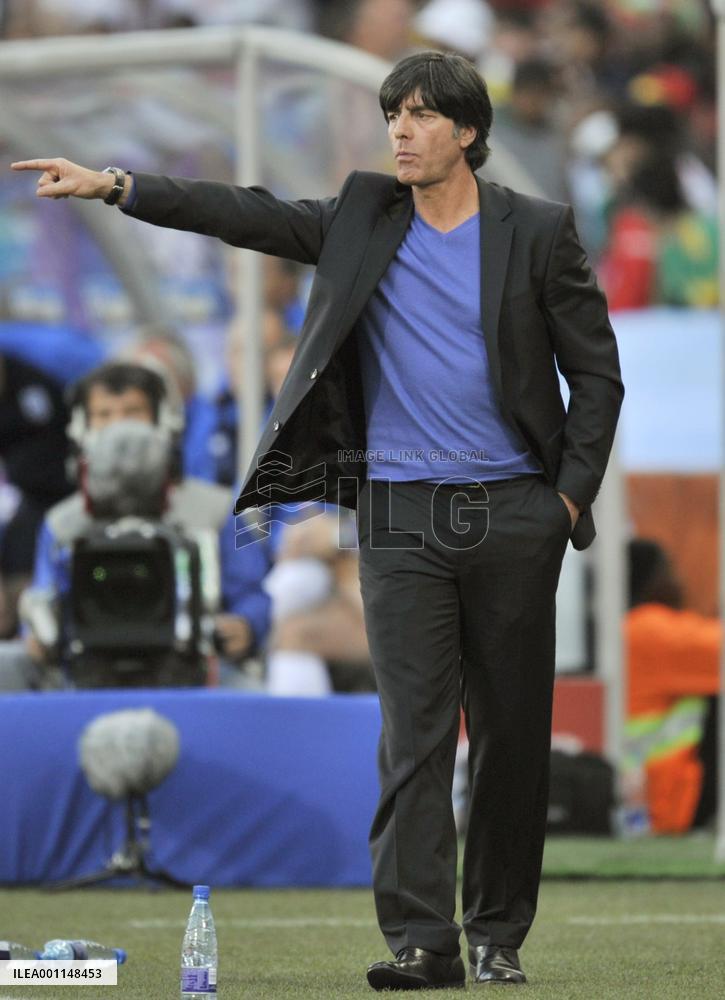 Germany send sorry England packing in 4-1 win