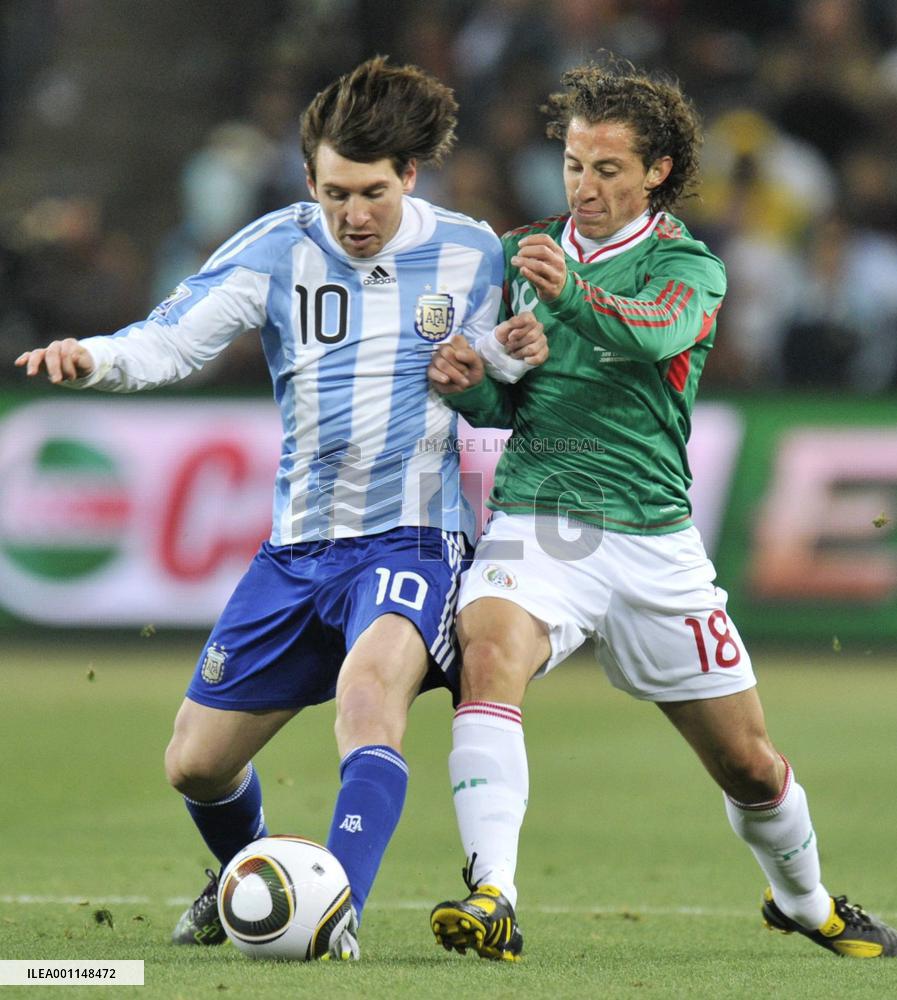 Argentina beat Mexico 3-1 to face Germany in quarters