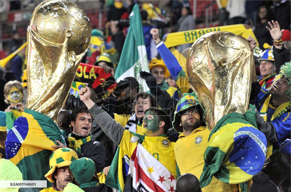Brazil beat Chile in World Cup 2nd round