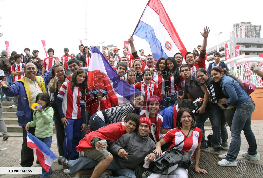 Paraguay advance to q'finals beating Japan