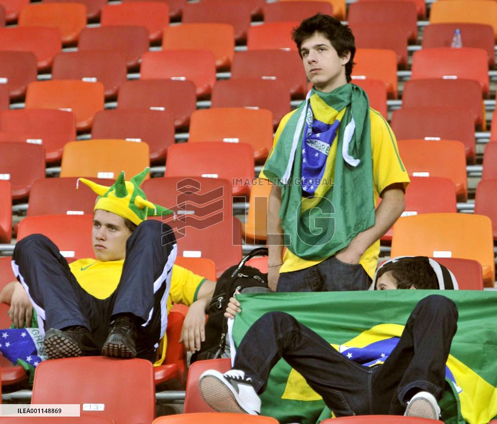 Brazil beaten by Netherlands 2-1