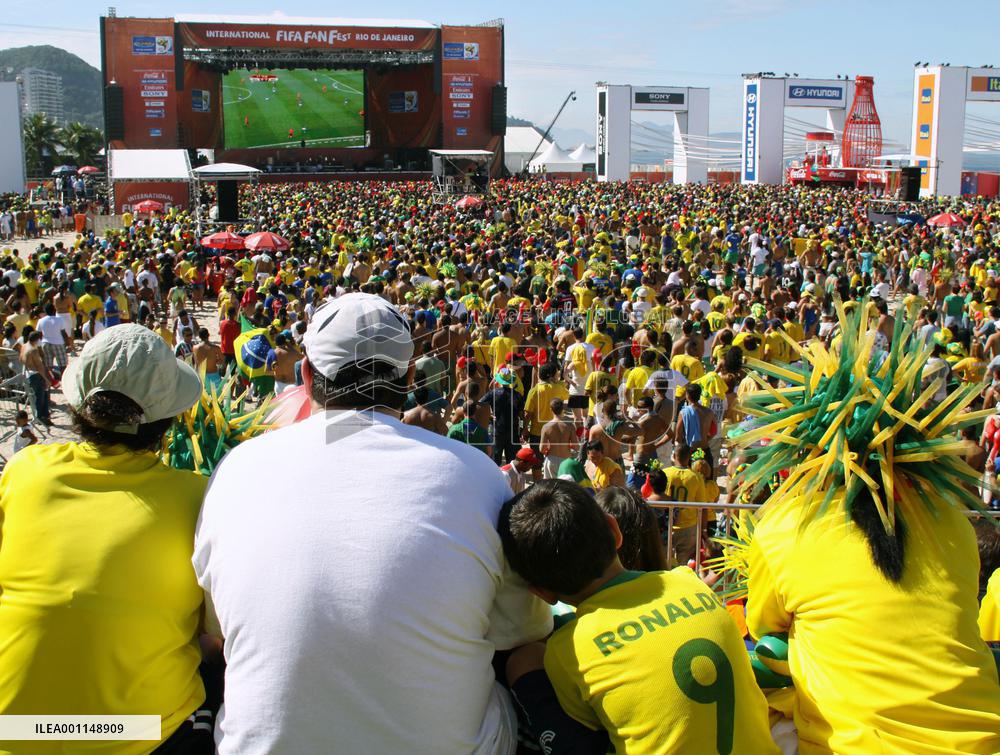 Brazil beaten by Netherlands 2-1