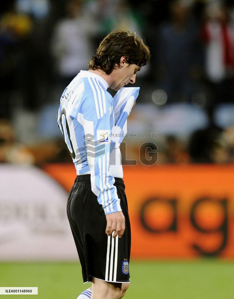 Germany thrash Argentina 4-0