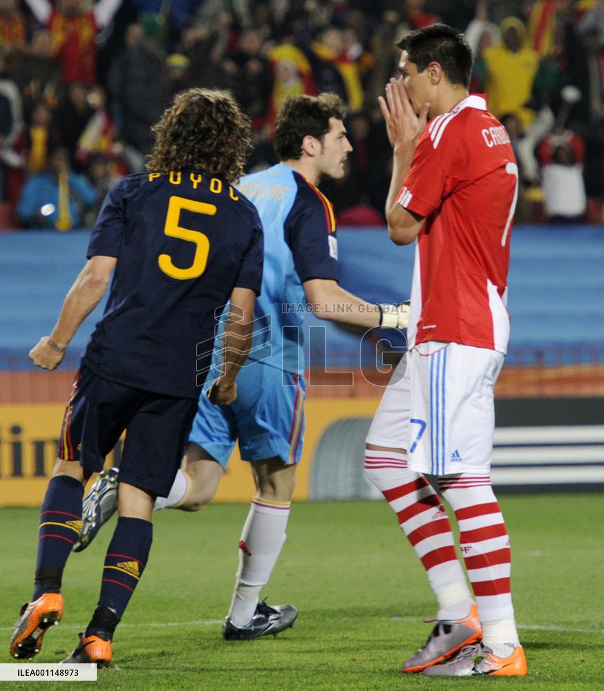 Spain beat Paraguay 1-0