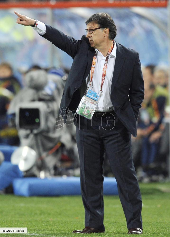 Spain beat Paraguay