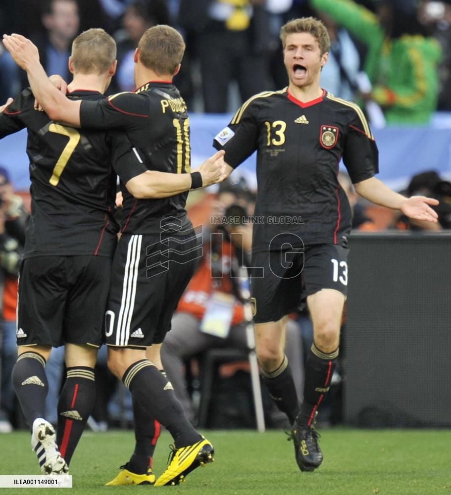 Germany thrash Argentina 4-0