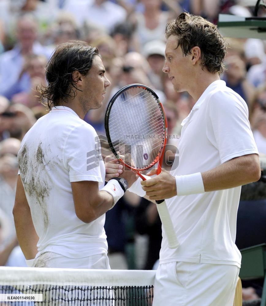 Nadal wins Wimbledon final