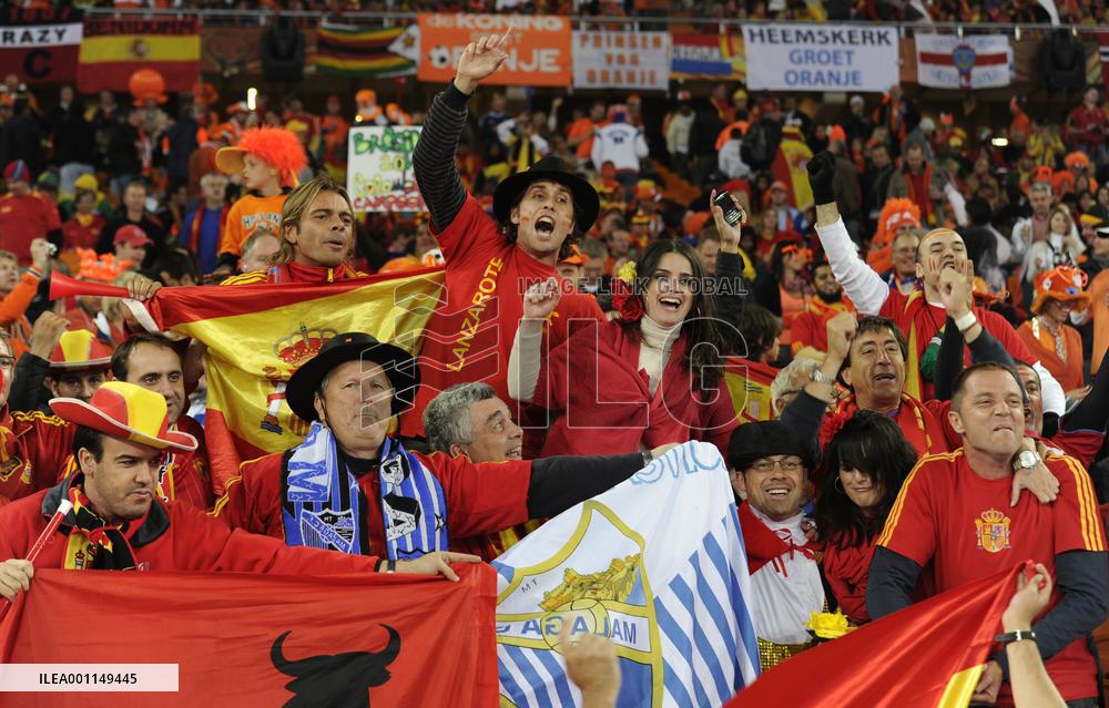 Netherlands vs Spain in World Cup final