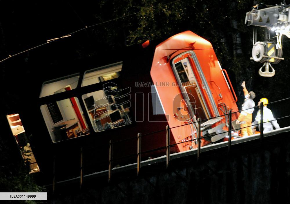 Derailment on Swiss Glacier Express