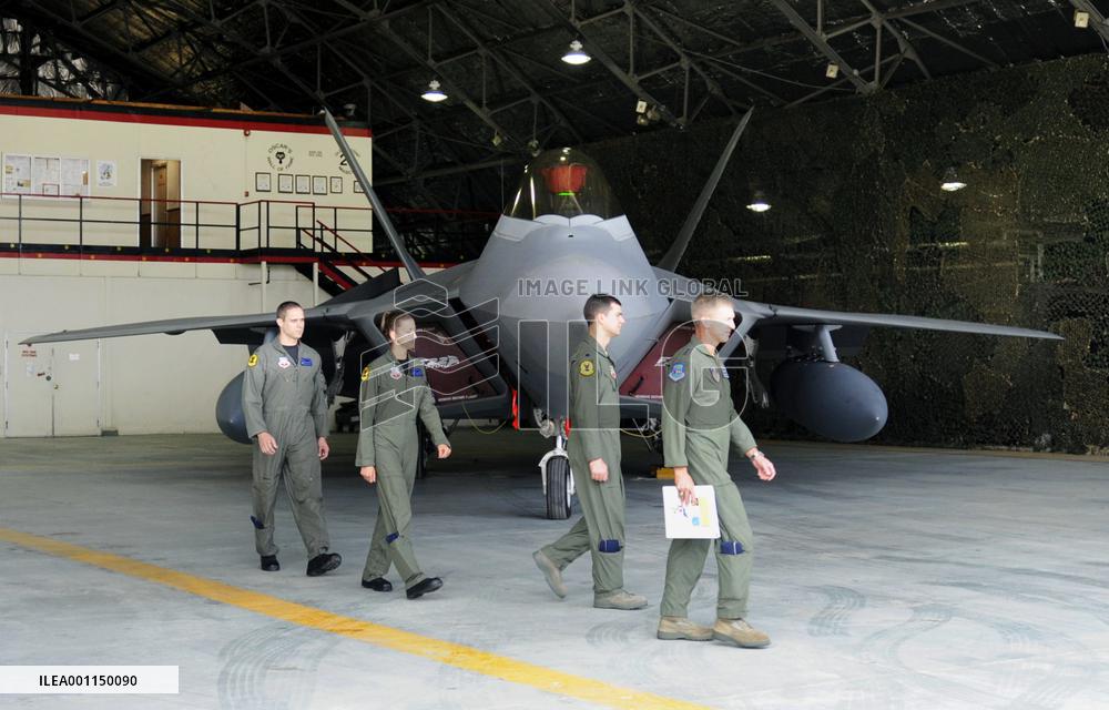 U.S. fighter Raptor at S. Korea base