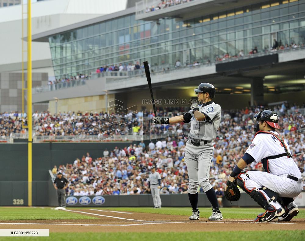 Ichiro 1-for-5 against Twins