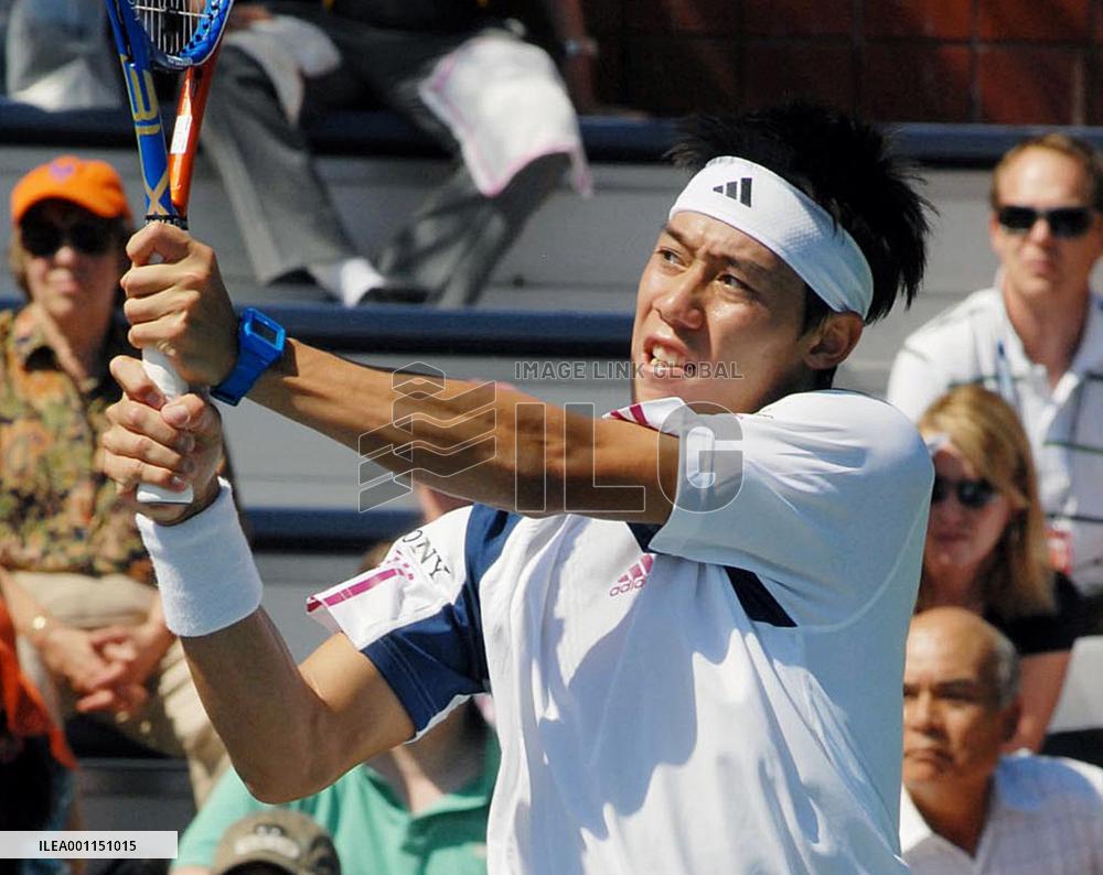 Japan's Nishikori advances to 2nd round at U.S. Open