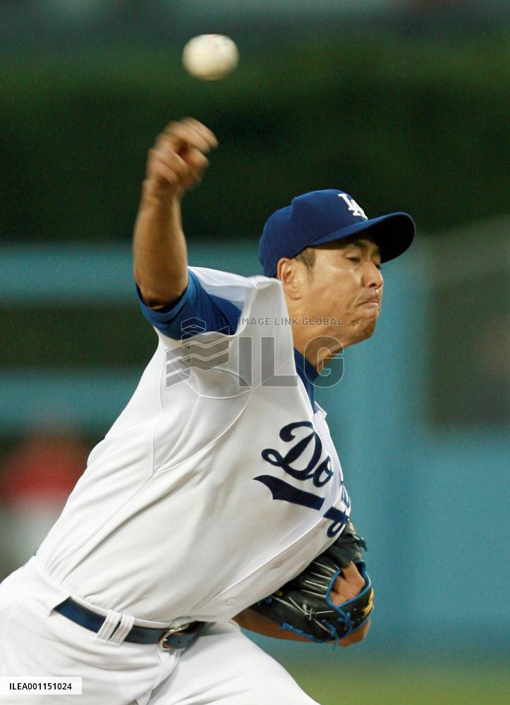 Dodgers' Kuroda starts vs. Phillies