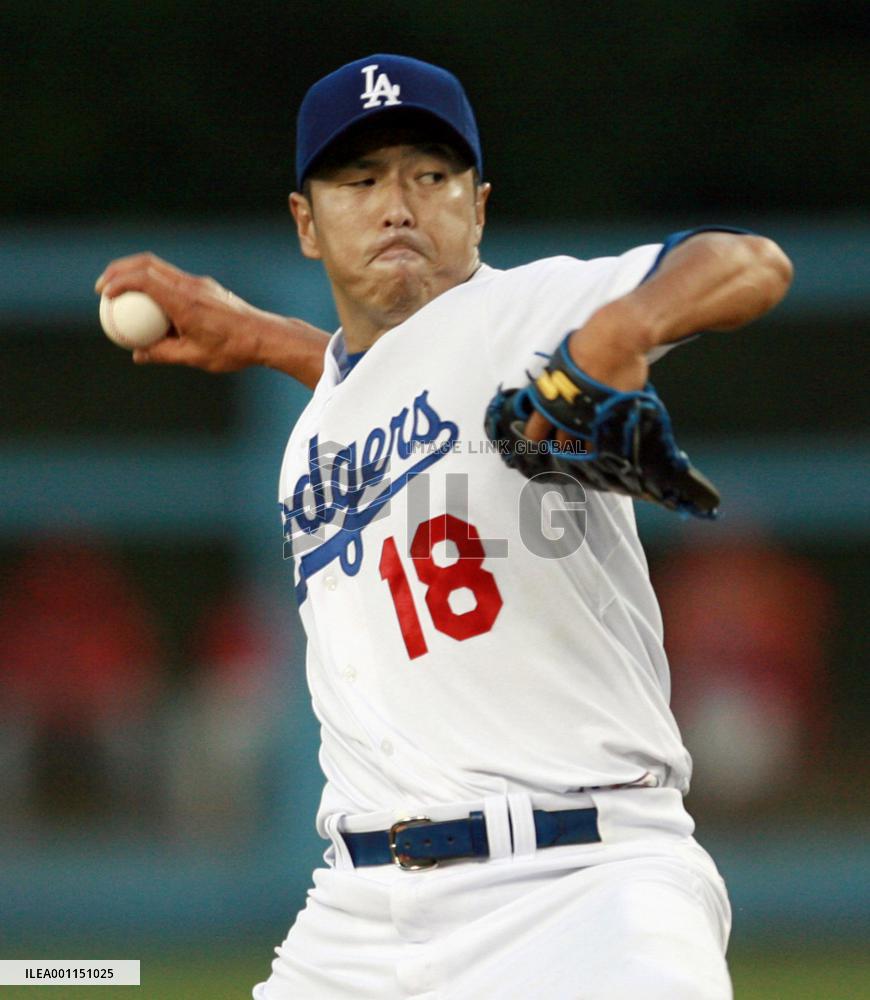 Dodgers' Kuroda starts vs. Phillies