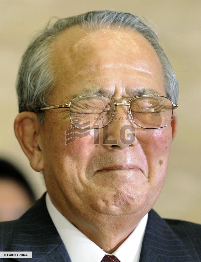 JAL submits rehabilitation plan to court