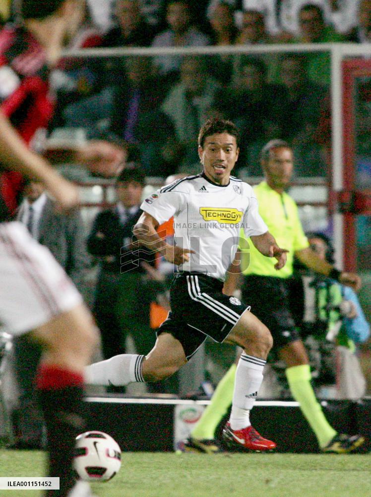 Nagatomo plays against AC Milan