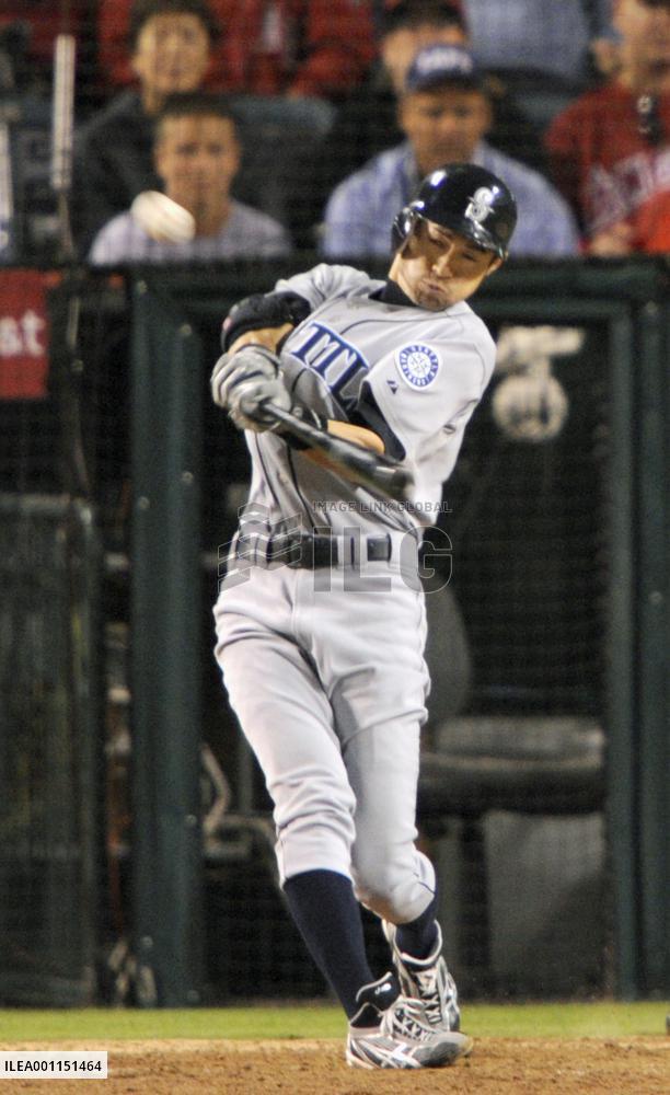 Mariners' Ichiro vs. Angels