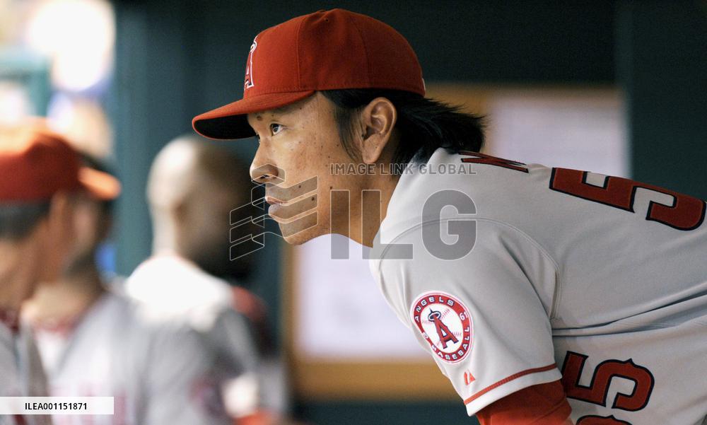 Matsui looks on from dugout