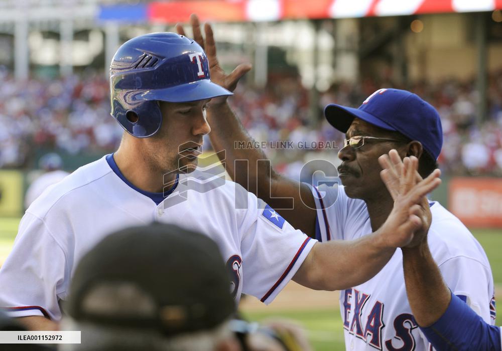 Rangers get even with Yankees