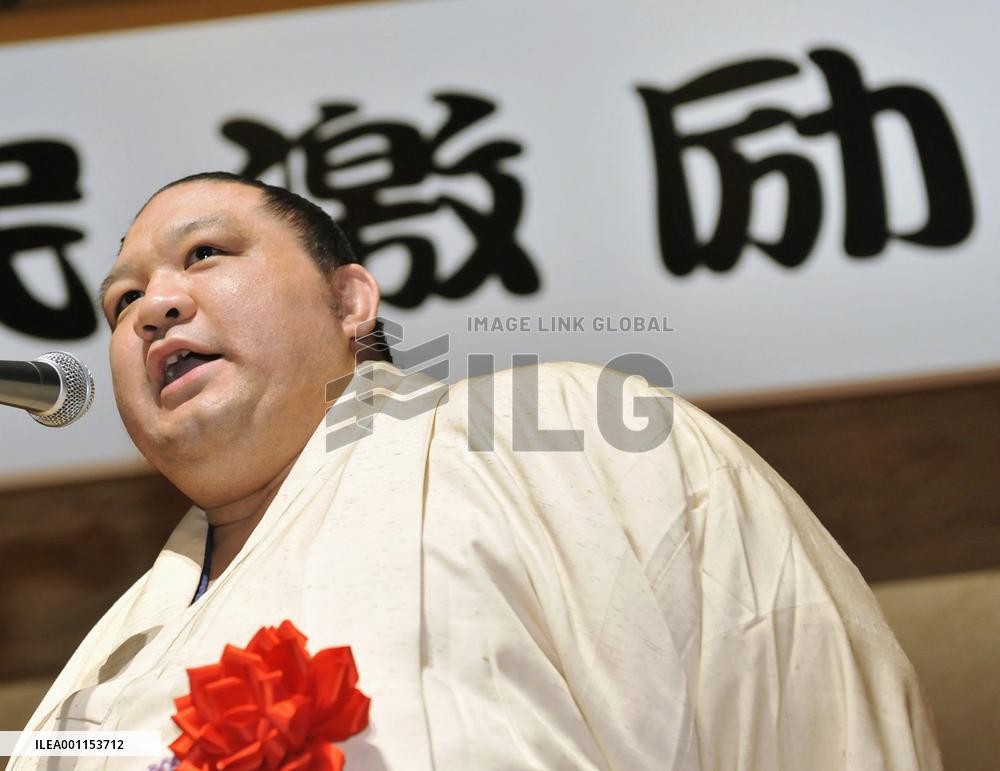 Ozeki Kaio at support event for Kyushu tournament