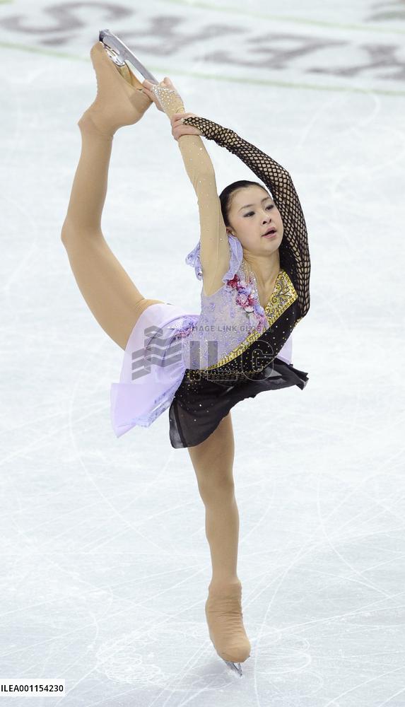 Murakami wins at Skate America