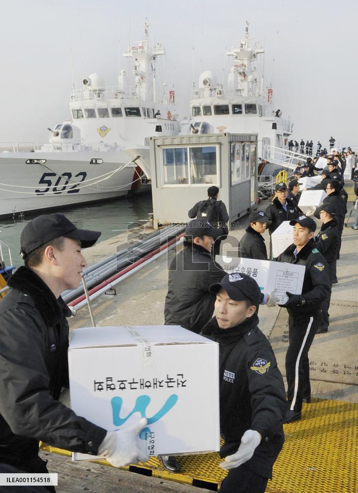 S. Korea transports aid supplies to attacked island