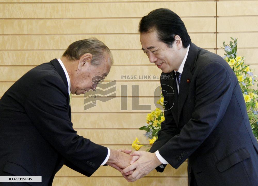Reelected Okinawa governor asks for base to be moved