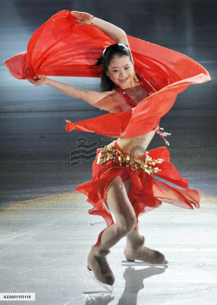 Suzuki at GP Final exhibition skate