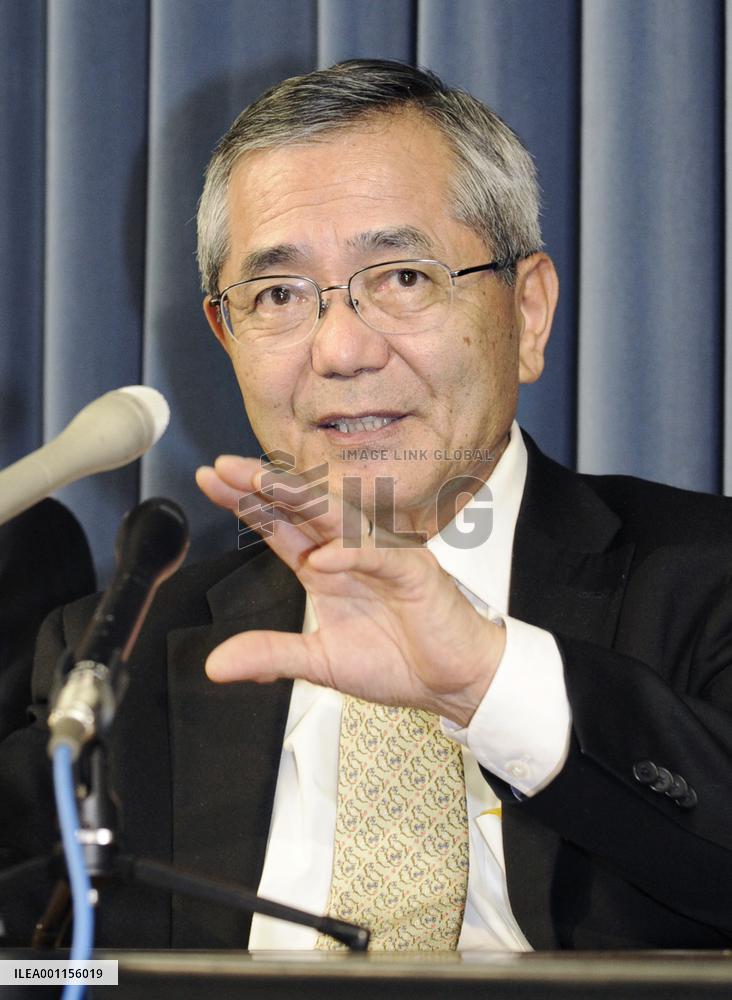 Nobel laureate Negishi visits science ministry