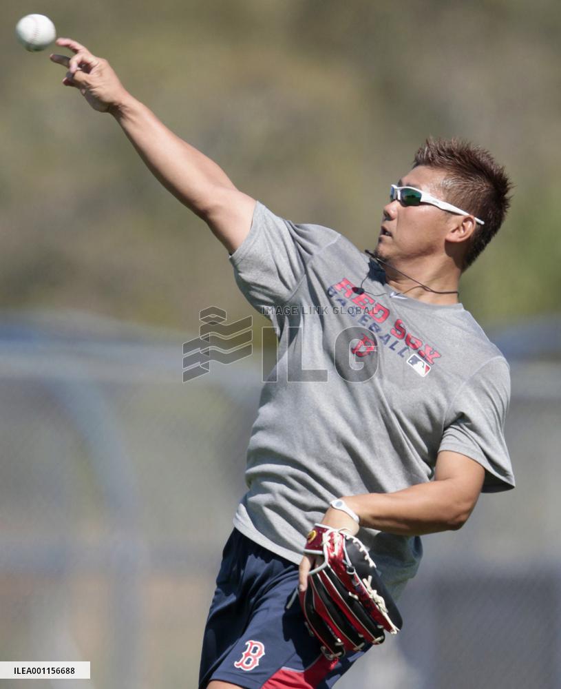 Red Sox's Matsuzaka prepares for spring training