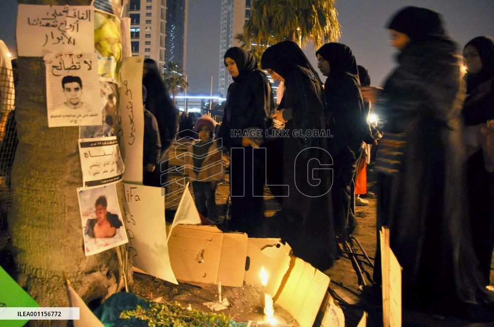 Protests spread throughout Mideast