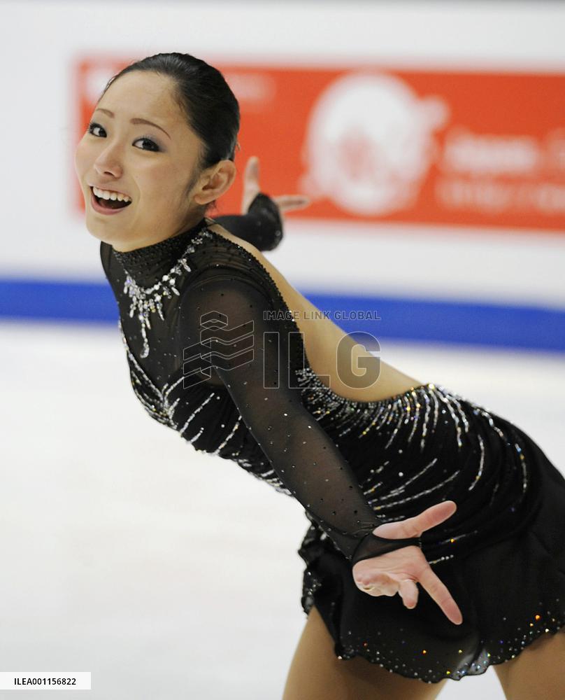 Ando wins Four Continents, Asada 2nd