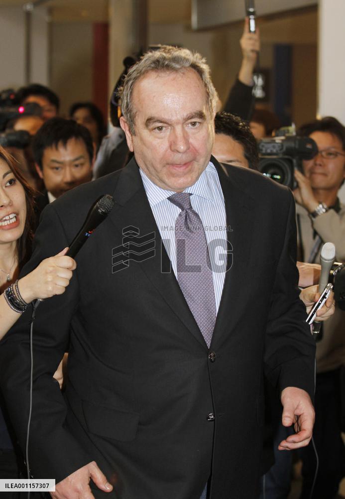 U.S. diplomat Campbell arrives in Japan