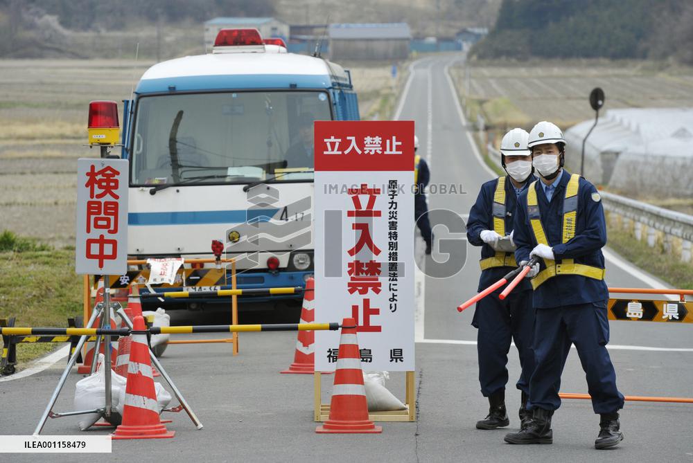 Japan extends evacuation areas around Fukushima plant