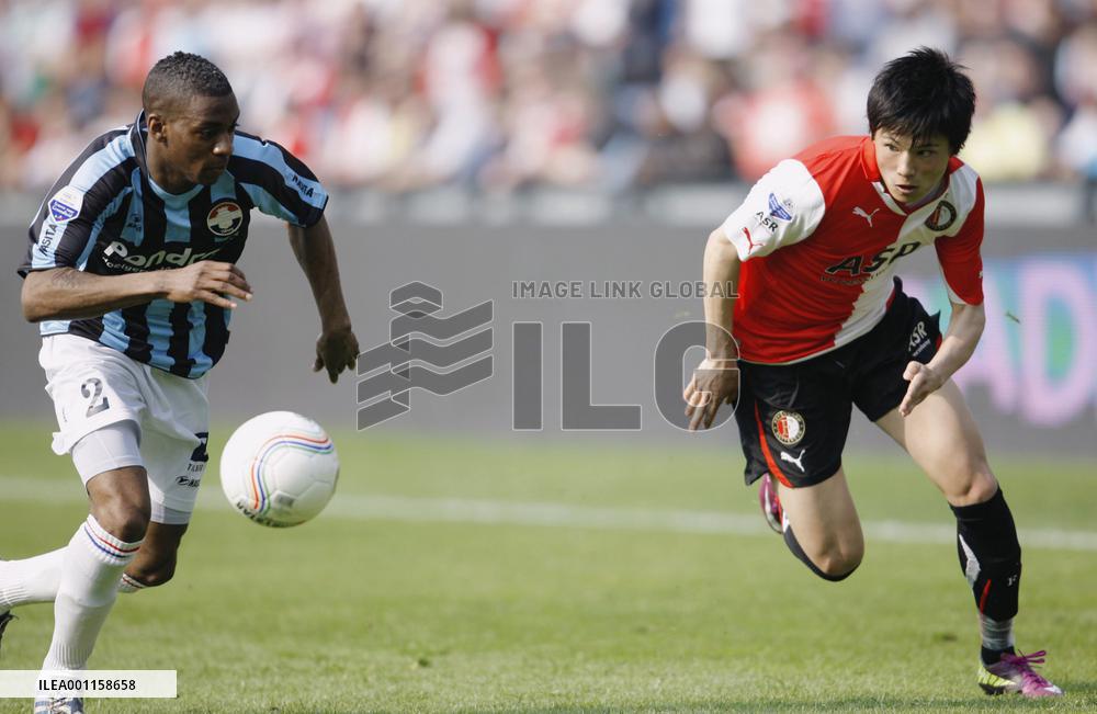 Feyenoord's Miyaichi strikes 2 goals vs. Willem II