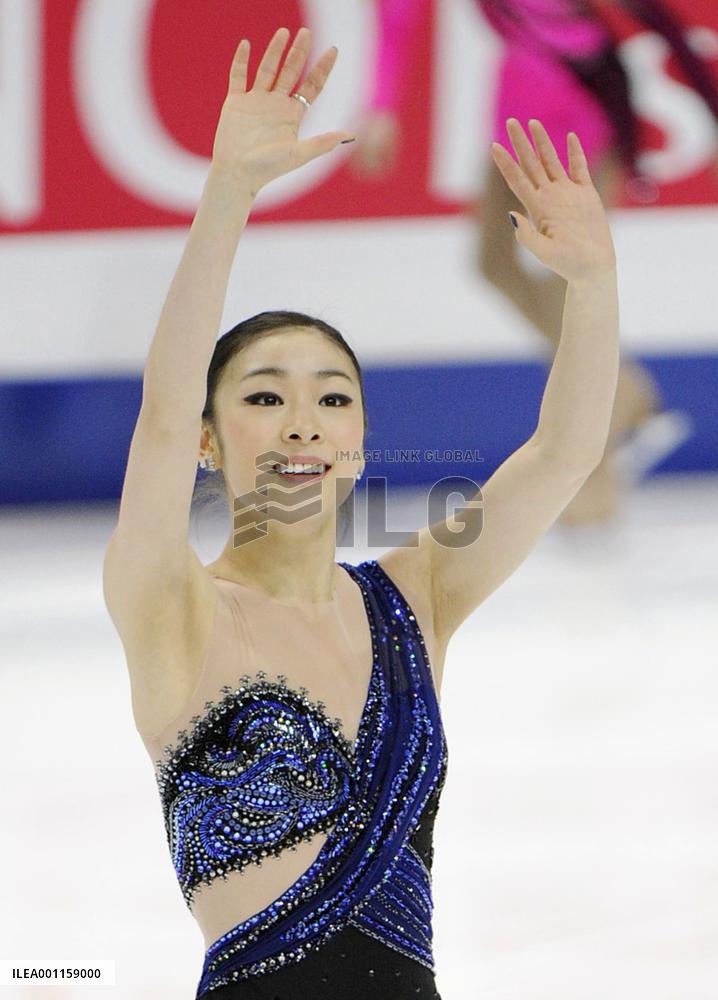 Kim finishes first in short program
