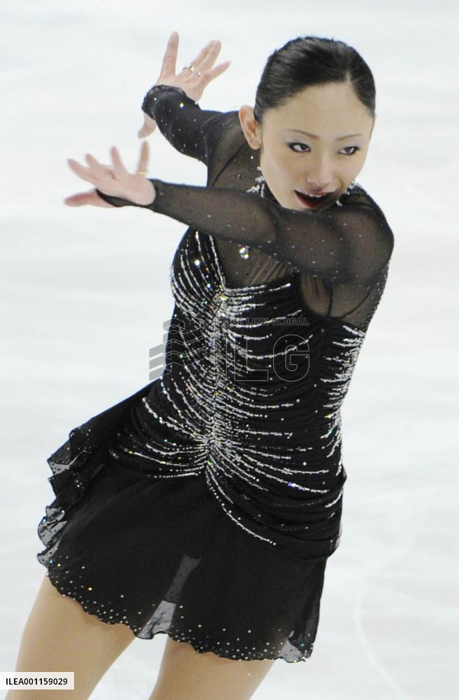 Ando wins world c'ships