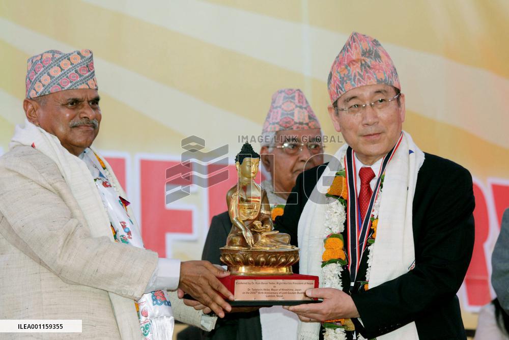 Ex-Hiroshima mayor receives peace award in Nepal