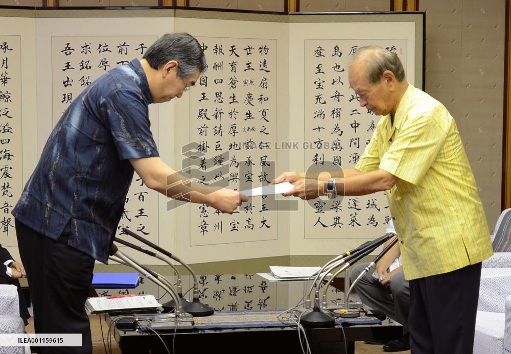 Okinawa gov. reiterates opposition to Futenma relocation plan